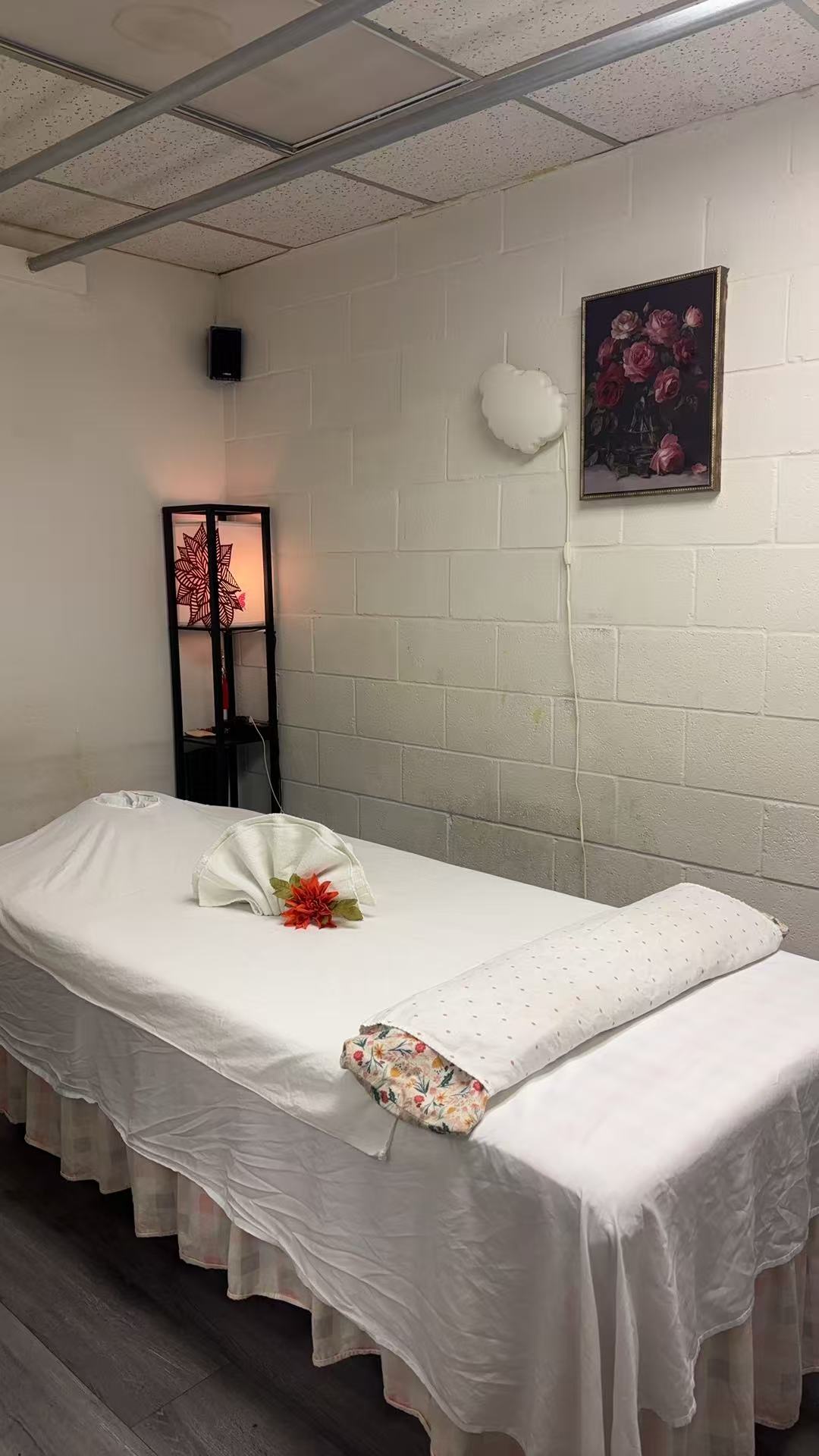 Sakura Massage gallery image